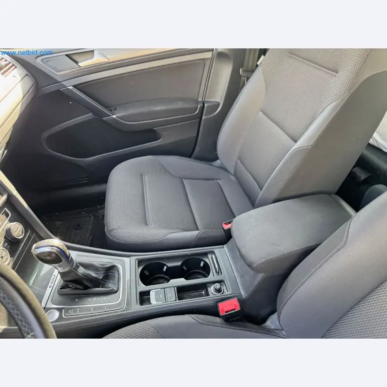 Machines and vehicles of a stage and building services engineering company-73