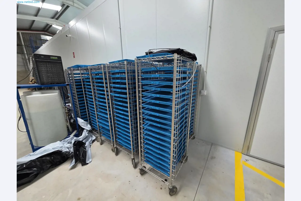 Máquinas y equipos de laboratorio de una empresa para el cultivo de cannabis medicinal-1