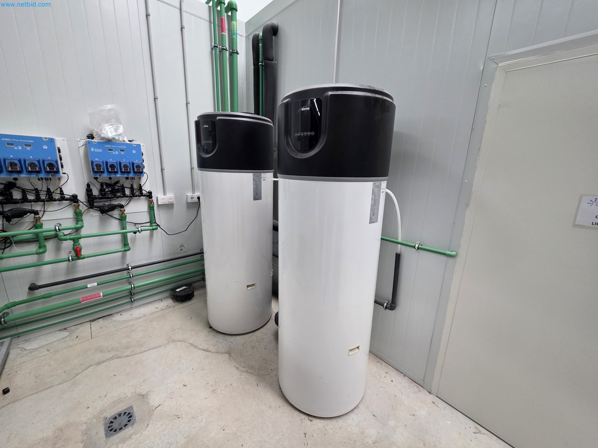 Maschinen und Laborausstattung eines Unternehmens für den Anbau von medizinischem Cannabis-1