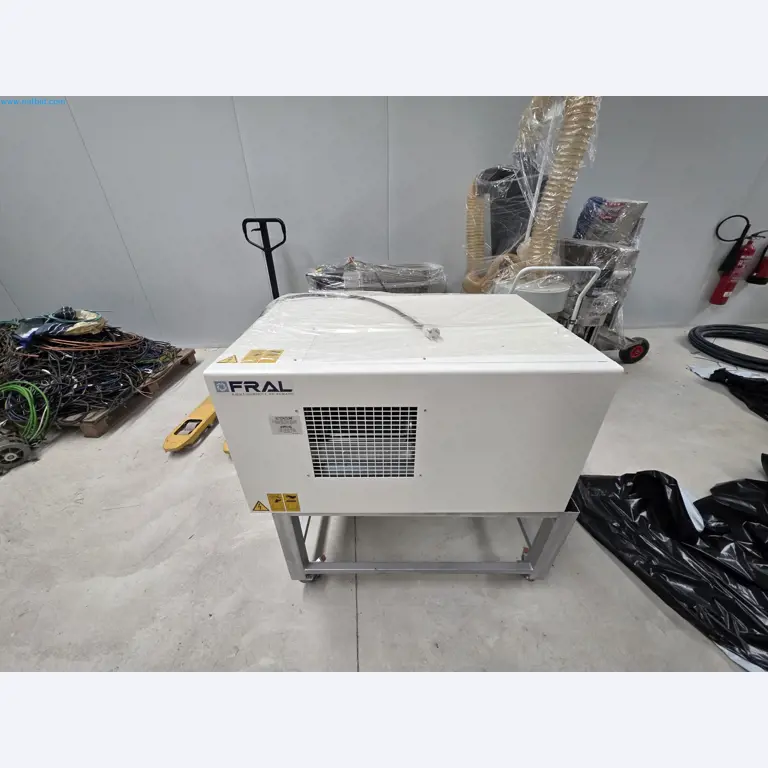 Máquinas y equipos de laboratorio de una empresa para el cultivo de cannabis medicinal-1