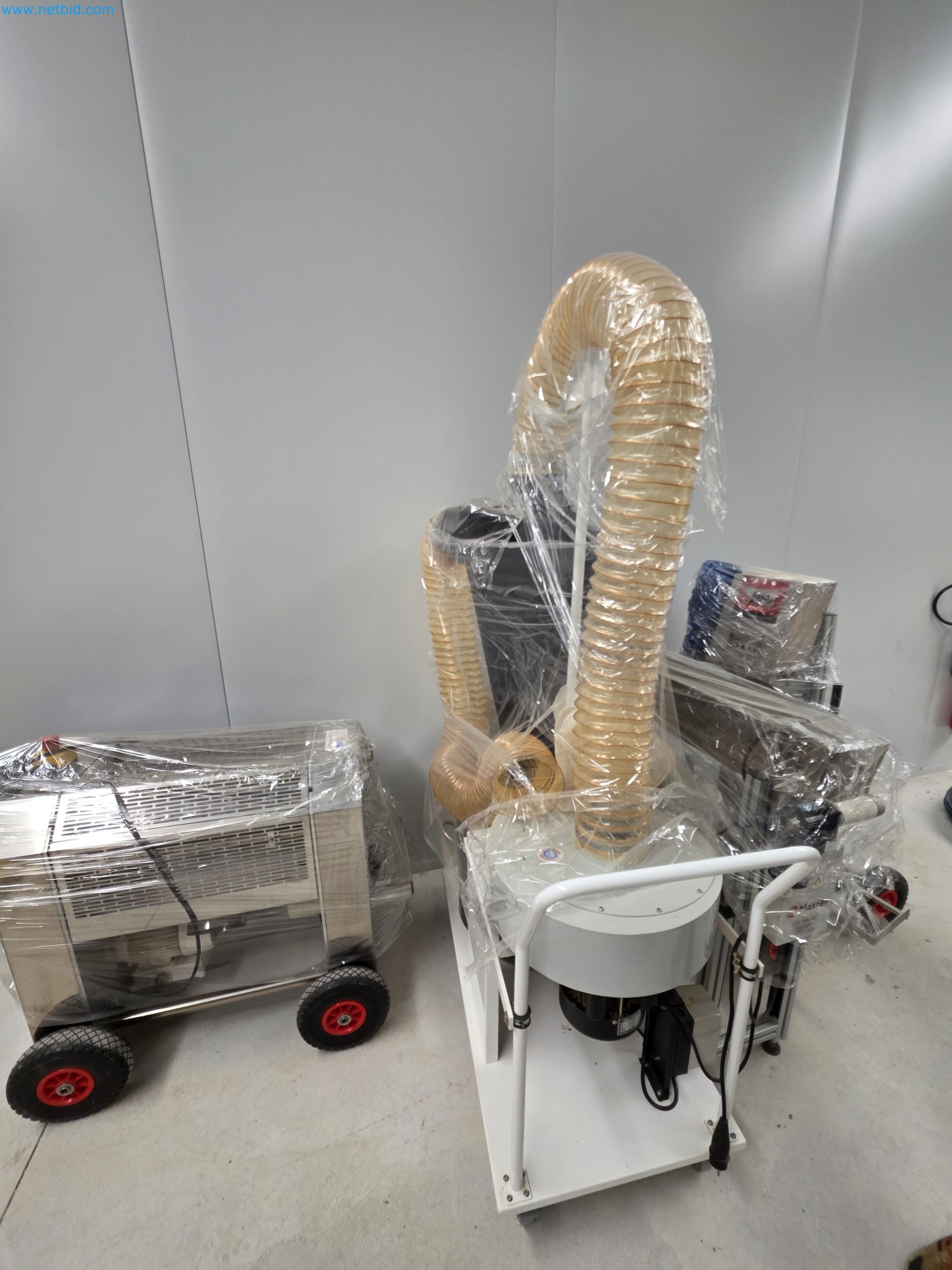 Maschinen und Laborausstattung eines Unternehmens für den Anbau von medizinischem Cannabis-9