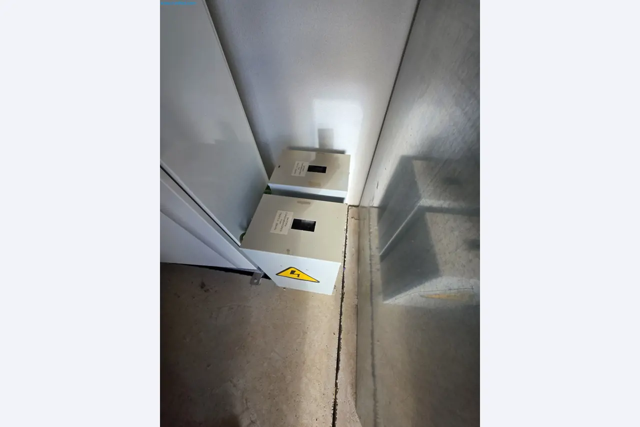 Maszyny i sprzęt laboratoryjny firmy do uprawy medycznej marihuany-15