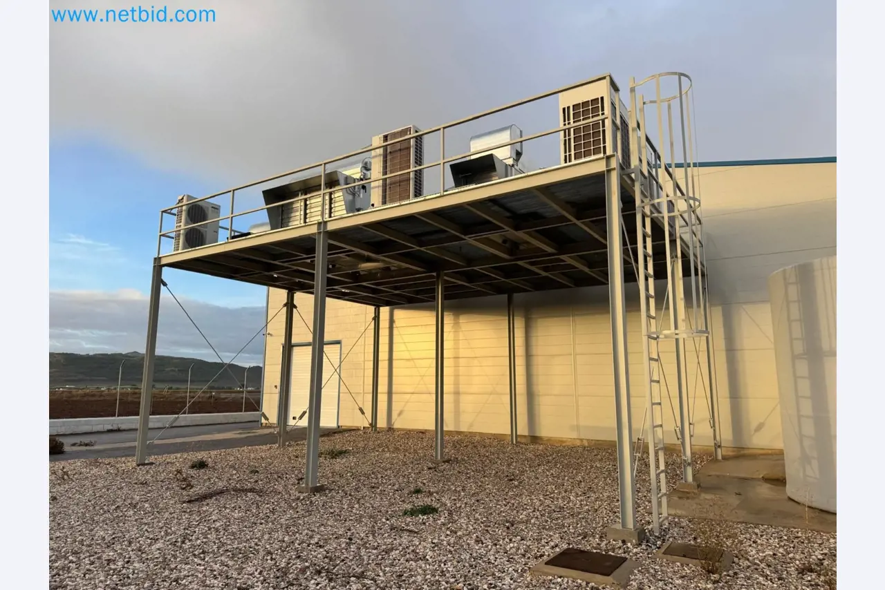 Máquinas y equipos de laboratorio de una empresa para el cultivo de cannabis medicinal-1