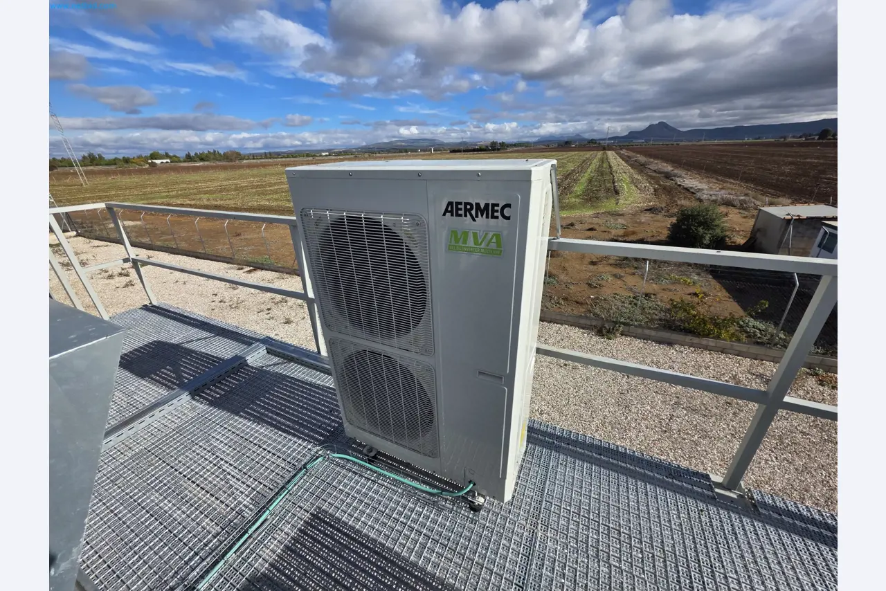 Máquinas y equipos de laboratorio de una empresa para el cultivo de cannabis medicinal-28