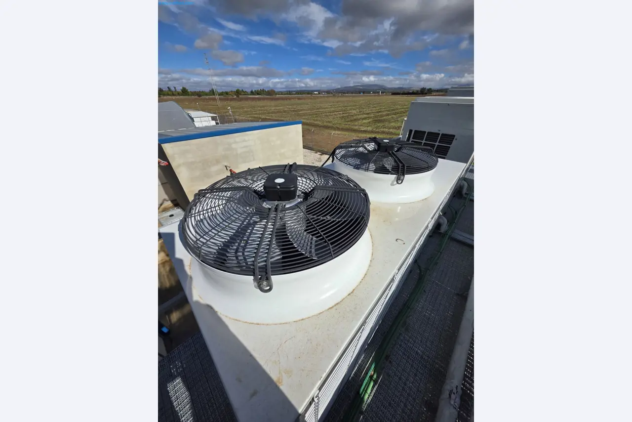 Máquinas y equipos de laboratorio de una empresa para el cultivo de cannabis medicinal-34