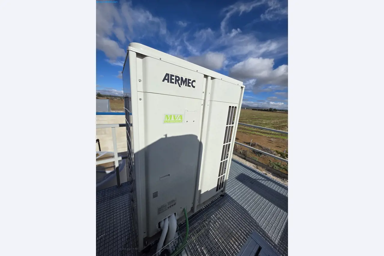 Máquinas y equipos de laboratorio de una empresa para el cultivo de cannabis medicinal-37