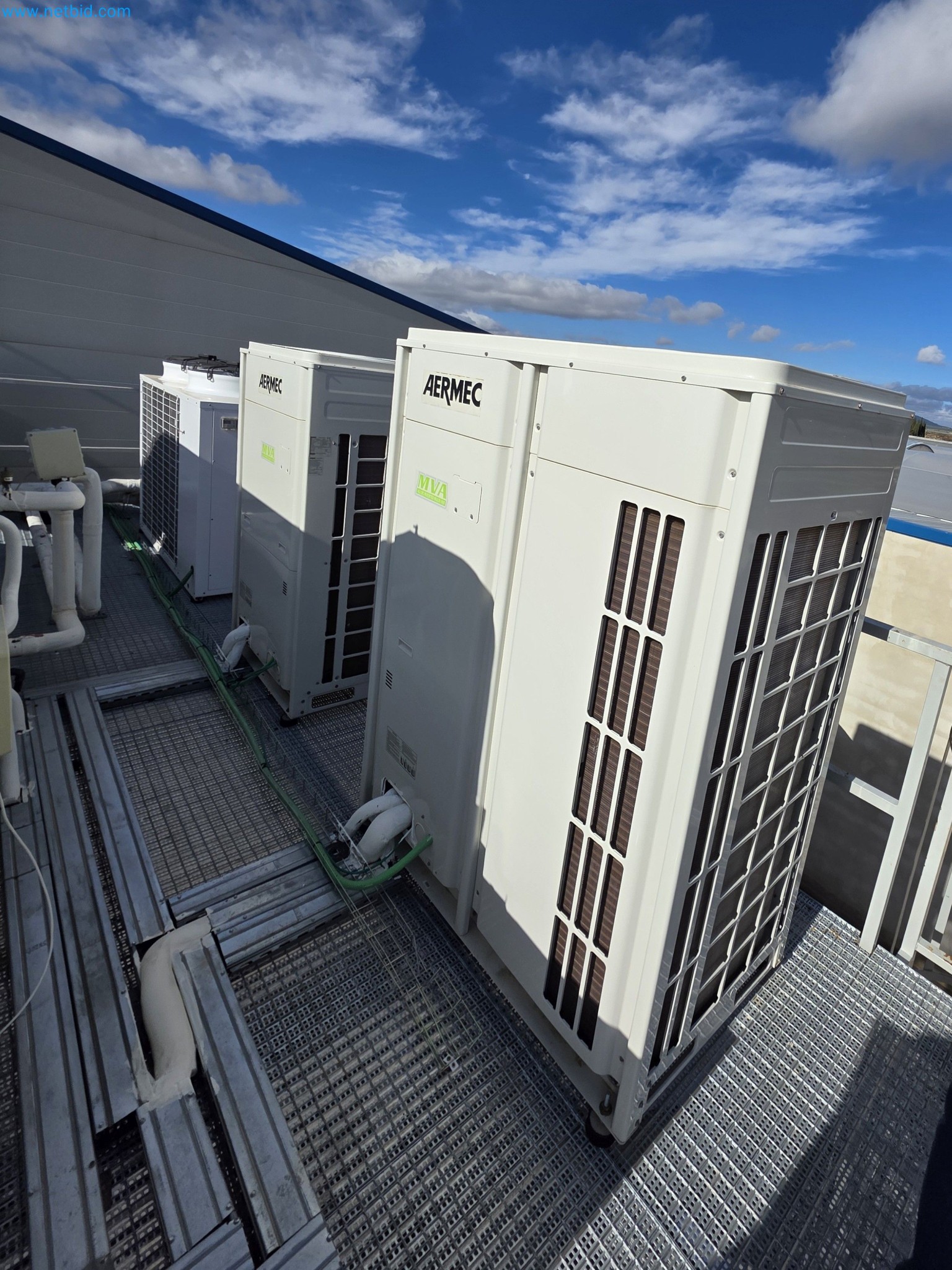 Máquinas y equipos de laboratorio de una empresa para el cultivo de cannabis medicinal-39