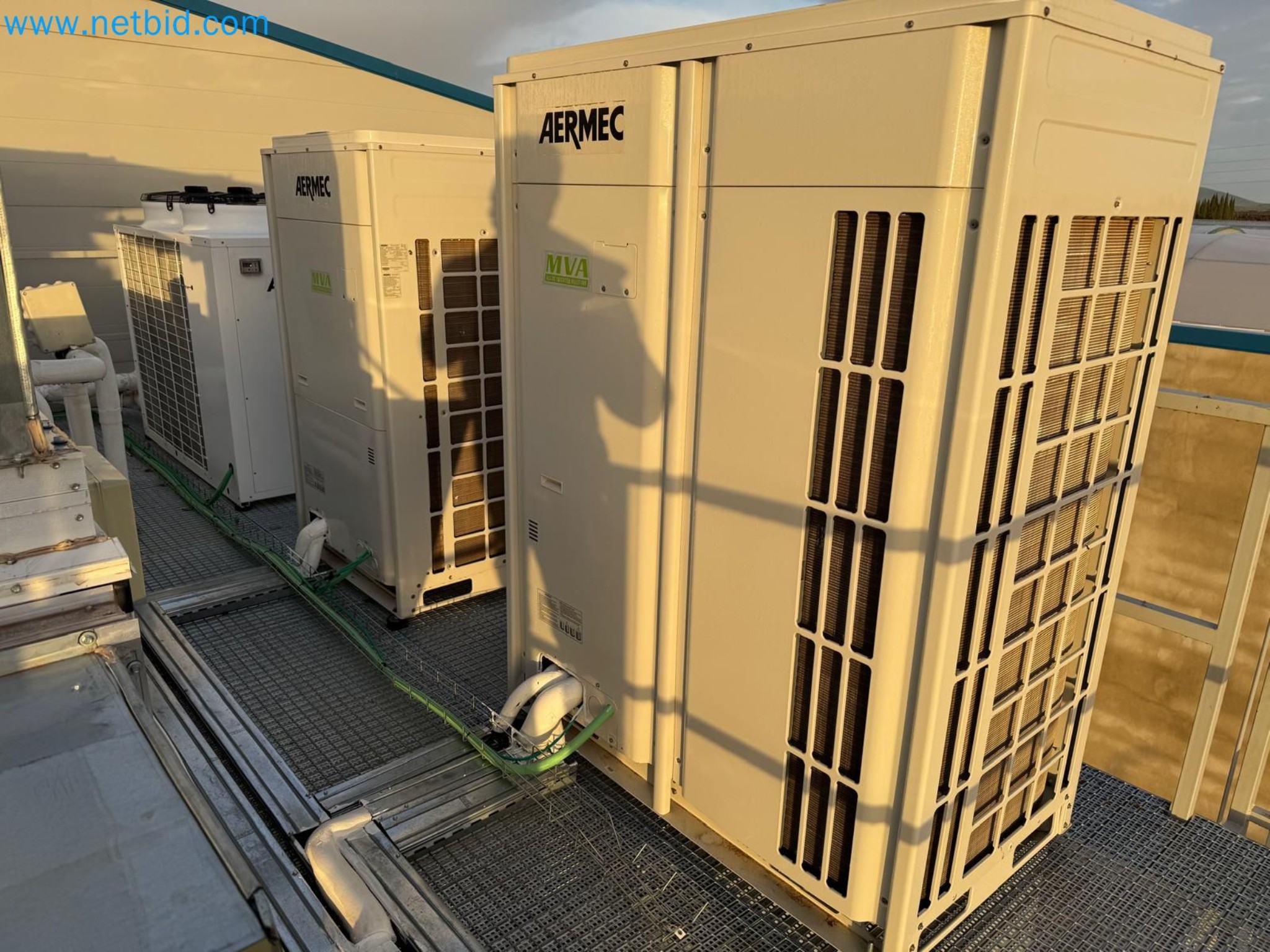 Máquinas y equipos de laboratorio de una empresa para el cultivo de cannabis medicinal-3