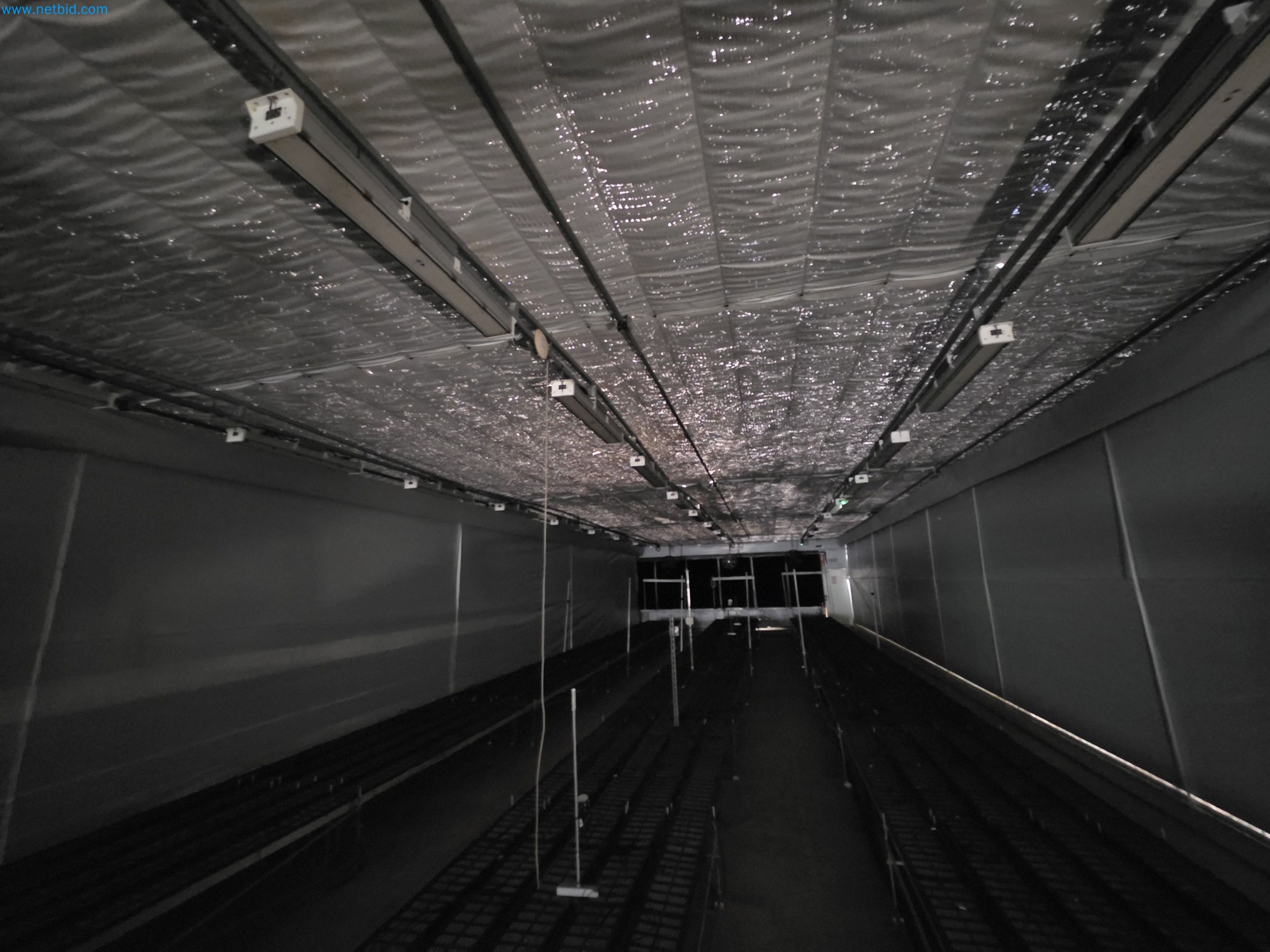 Maszyny i sprzęt laboratoryjny firmy do uprawy medycznej marihuany-4