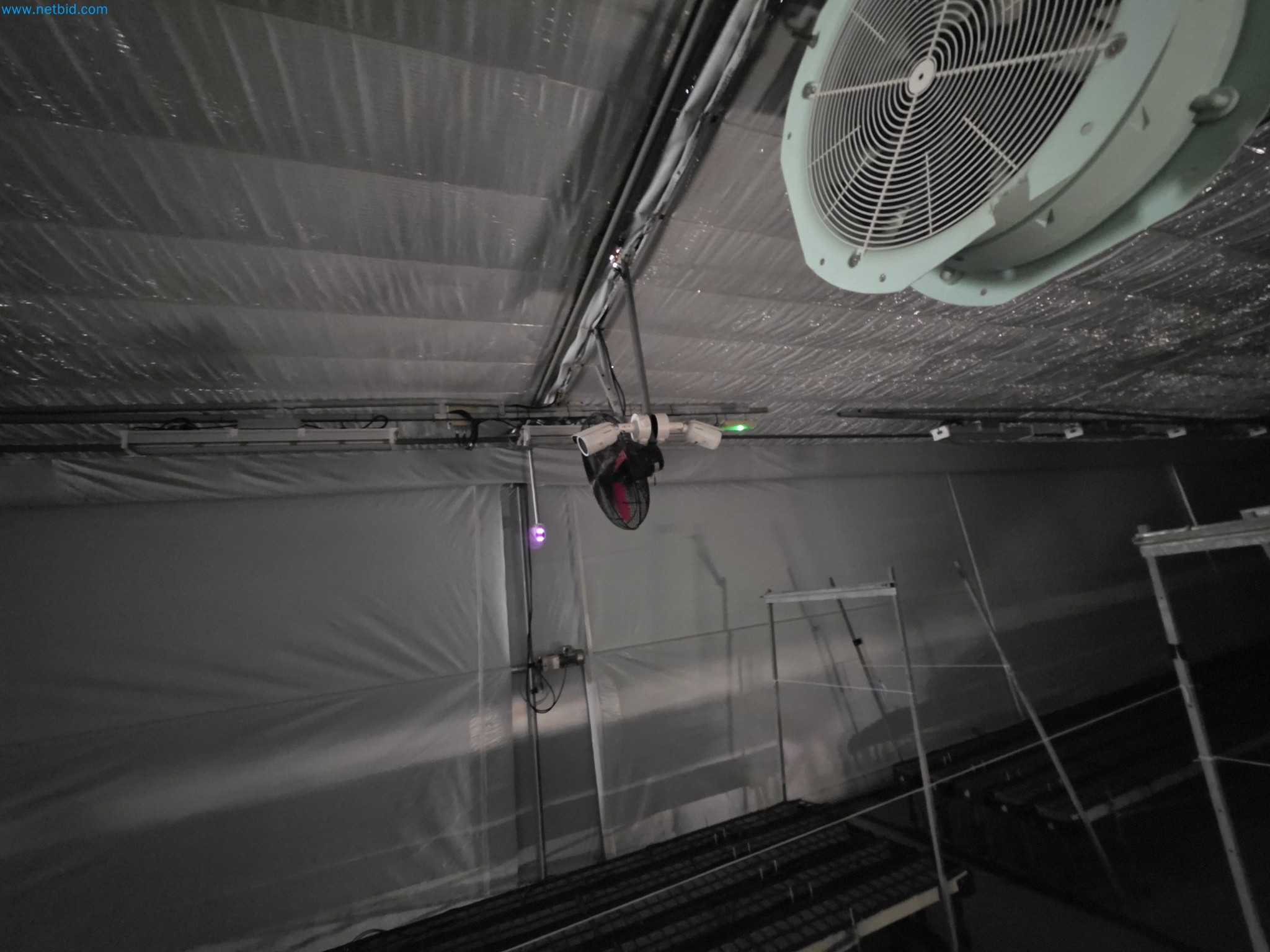 Maszyny i sprzęt laboratoryjny firmy do uprawy medycznej marihuany-5