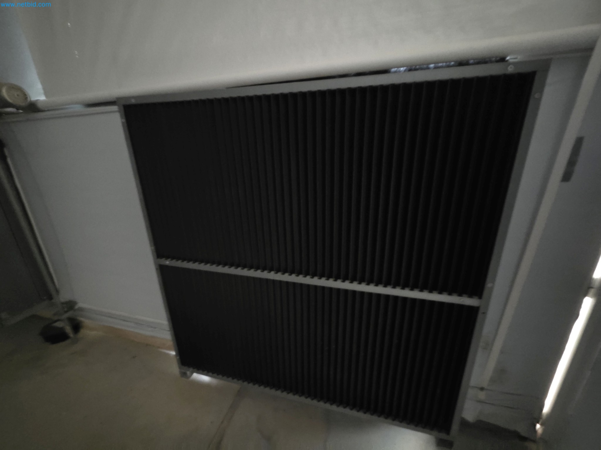 Maszyny i sprzęt laboratoryjny firmy do uprawy medycznej marihuany-7