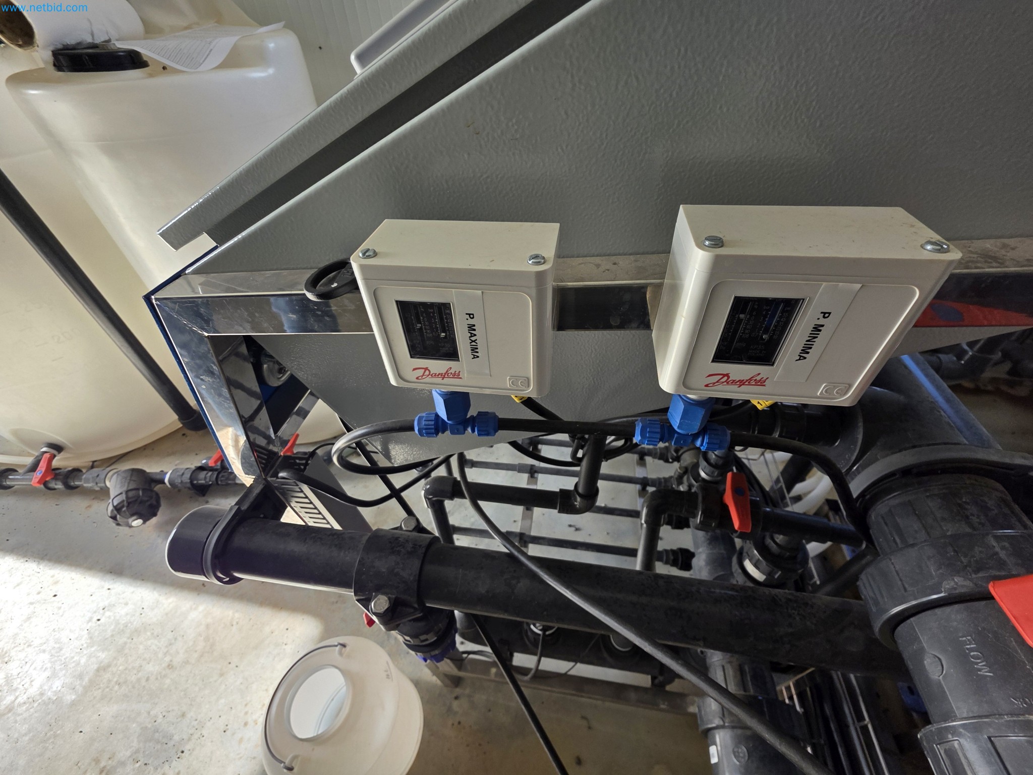 Maszyny i sprzęt laboratoryjny firmy do uprawy medycznej marihuany-7