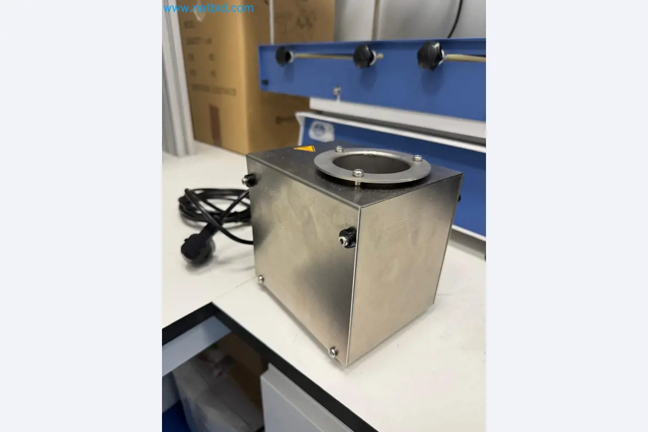 Máquinas y equipos de laboratorio de una empresa para el cultivo de cannabis medicinal-1