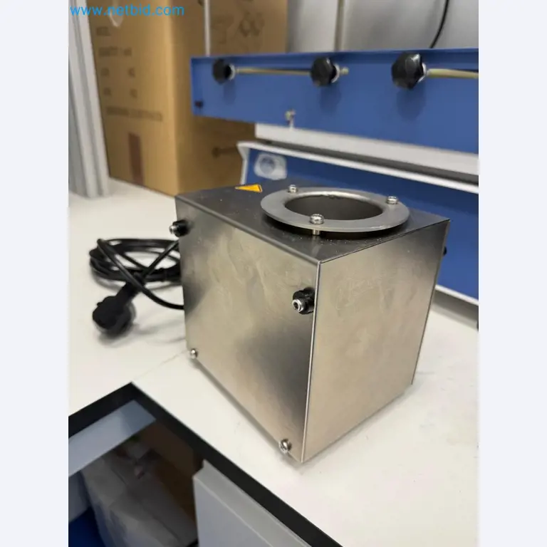 Máquinas y equipos de laboratorio de una empresa para el cultivo de cannabis medicinal-1