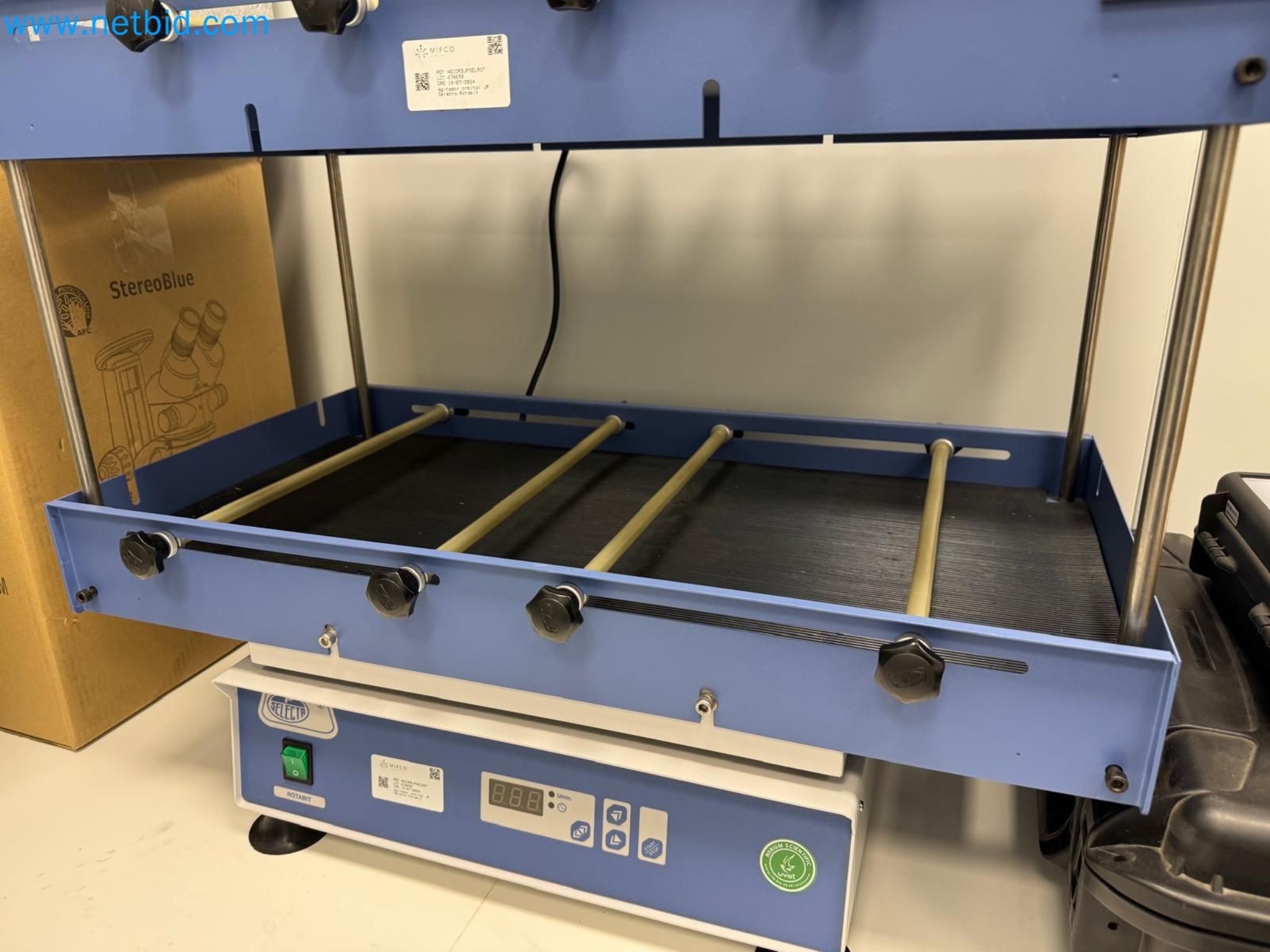 Máquinas y equipos de laboratorio de una empresa para el cultivo de cannabis medicinal-2