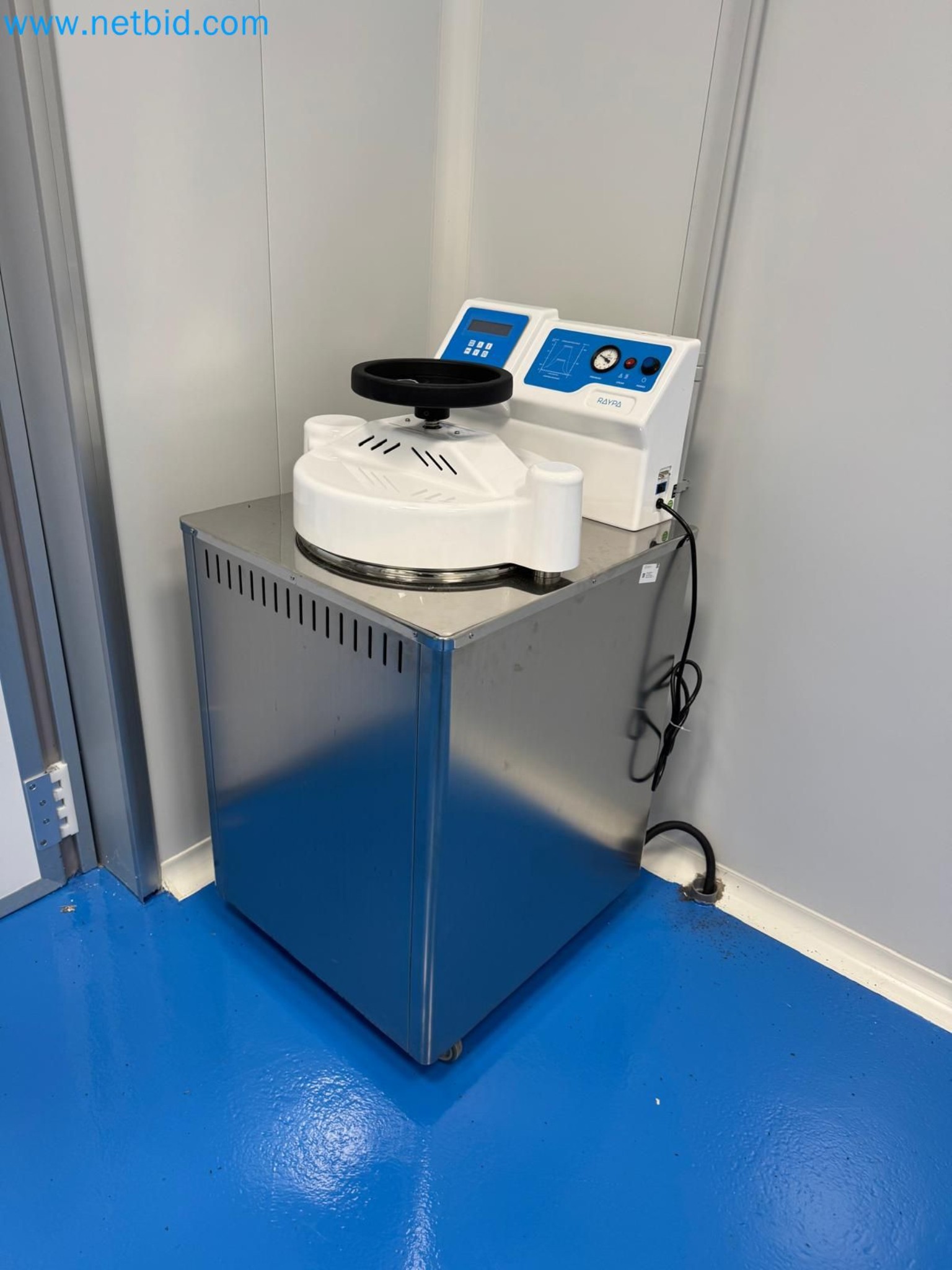 Máquinas y equipos de laboratorio de una empresa para el cultivo de cannabis medicinal-1