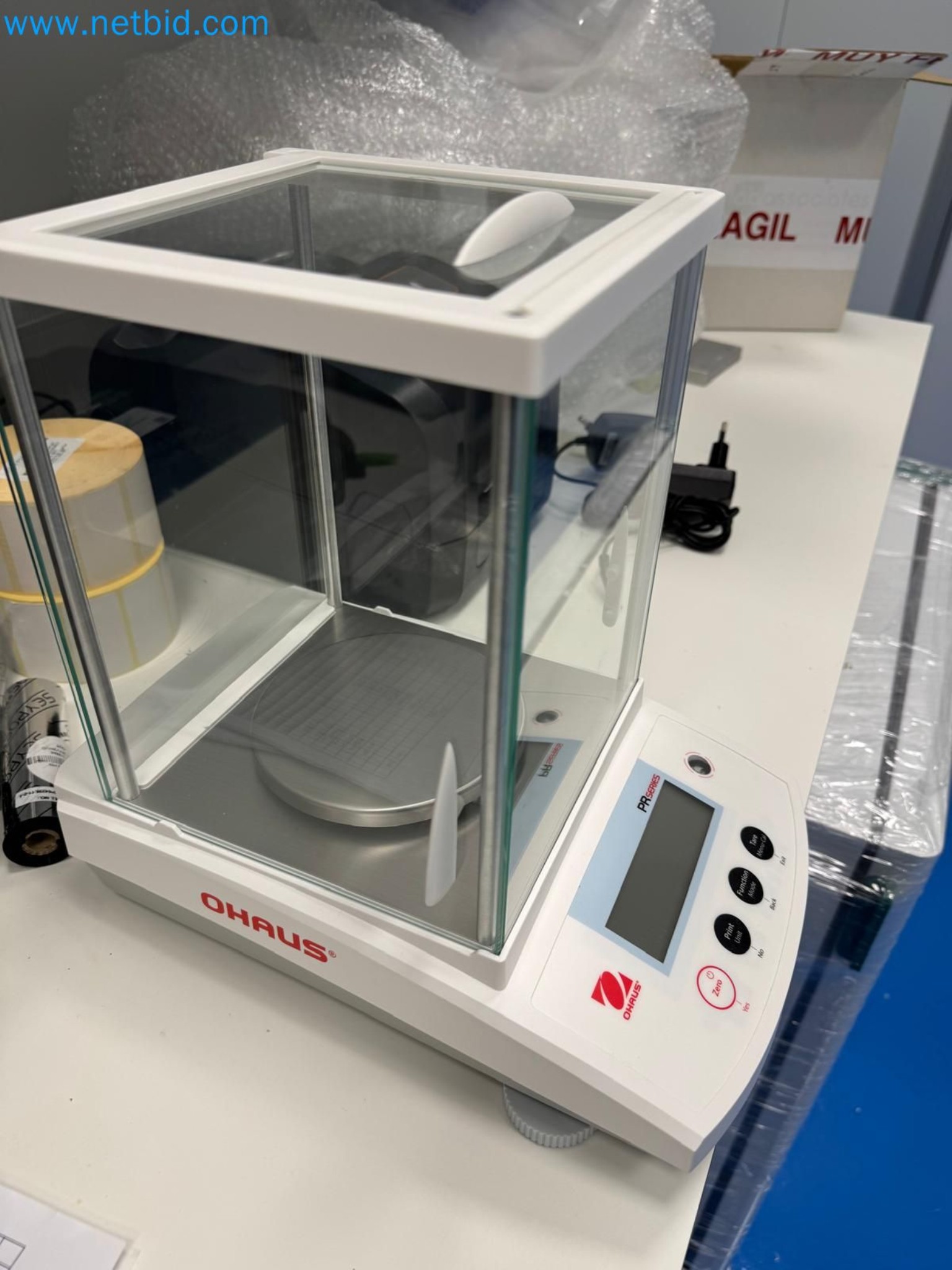 Máquinas y equipos de laboratorio de una empresa para el cultivo de cannabis medicinal-2