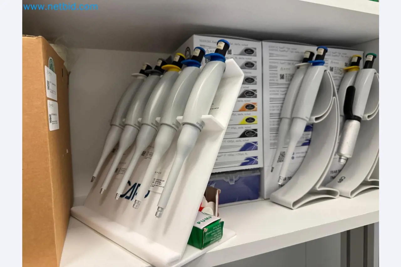 Maschinen und Laborausstattung eines Unternehmens für den Anbau von medizinischem Cannabis-2