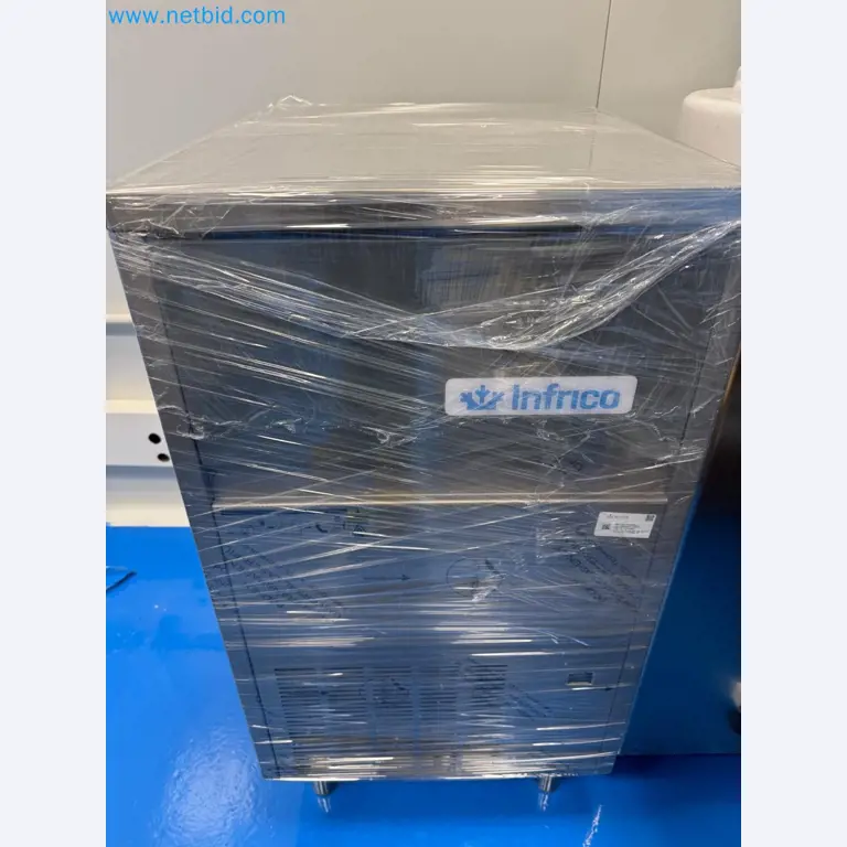 Machinery and laboratory equipment of a medicinal cannabis cultivation company-1