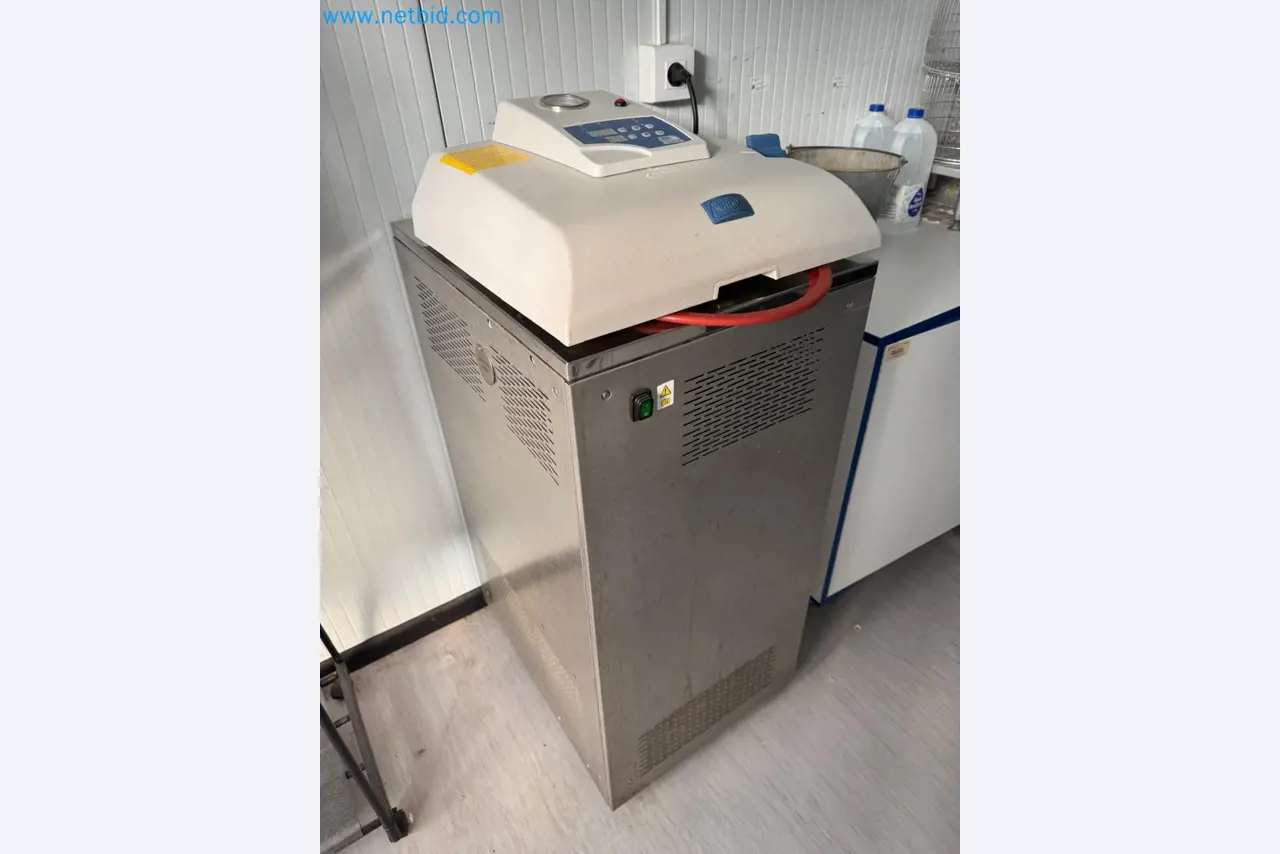 Maschinen und Laborausstattung eines Unternehmens für den Anbau von medizinischem Cannabis-1