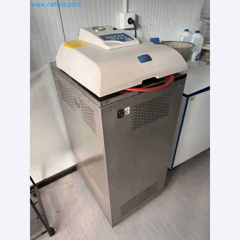 Maschinen und Laborausstattung eines Unternehmens für den Anbau von medizinischem Cannabis-1