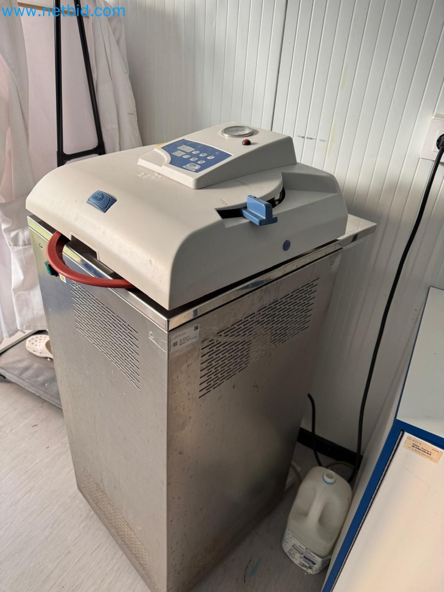 Máquinas y equipos de laboratorio de una empresa para el cultivo de cannabis medicinal-2