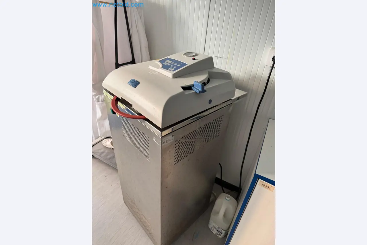 Maschinen und Laborausstattung eines Unternehmens für den Anbau von medizinischem Cannabis-2