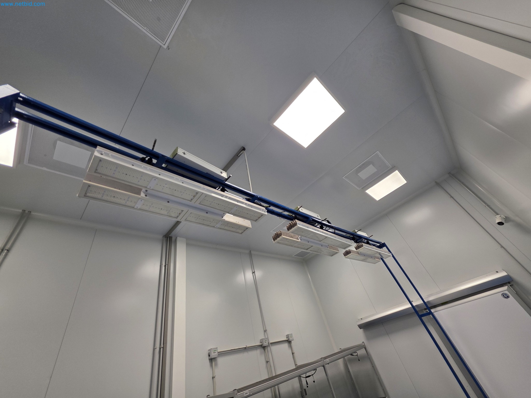 Maschinen und Laborausstattung eines Unternehmens für den Anbau von medizinischem Cannabis-2