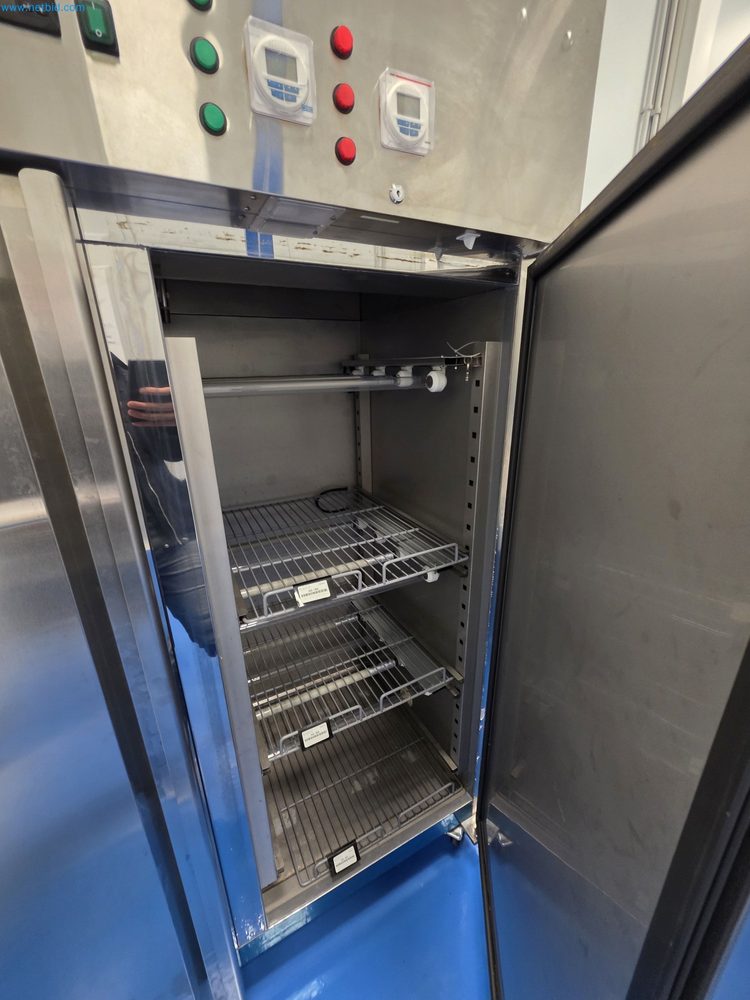 Máquinas y equipos de laboratorio de una empresa para el cultivo de cannabis medicinal-2