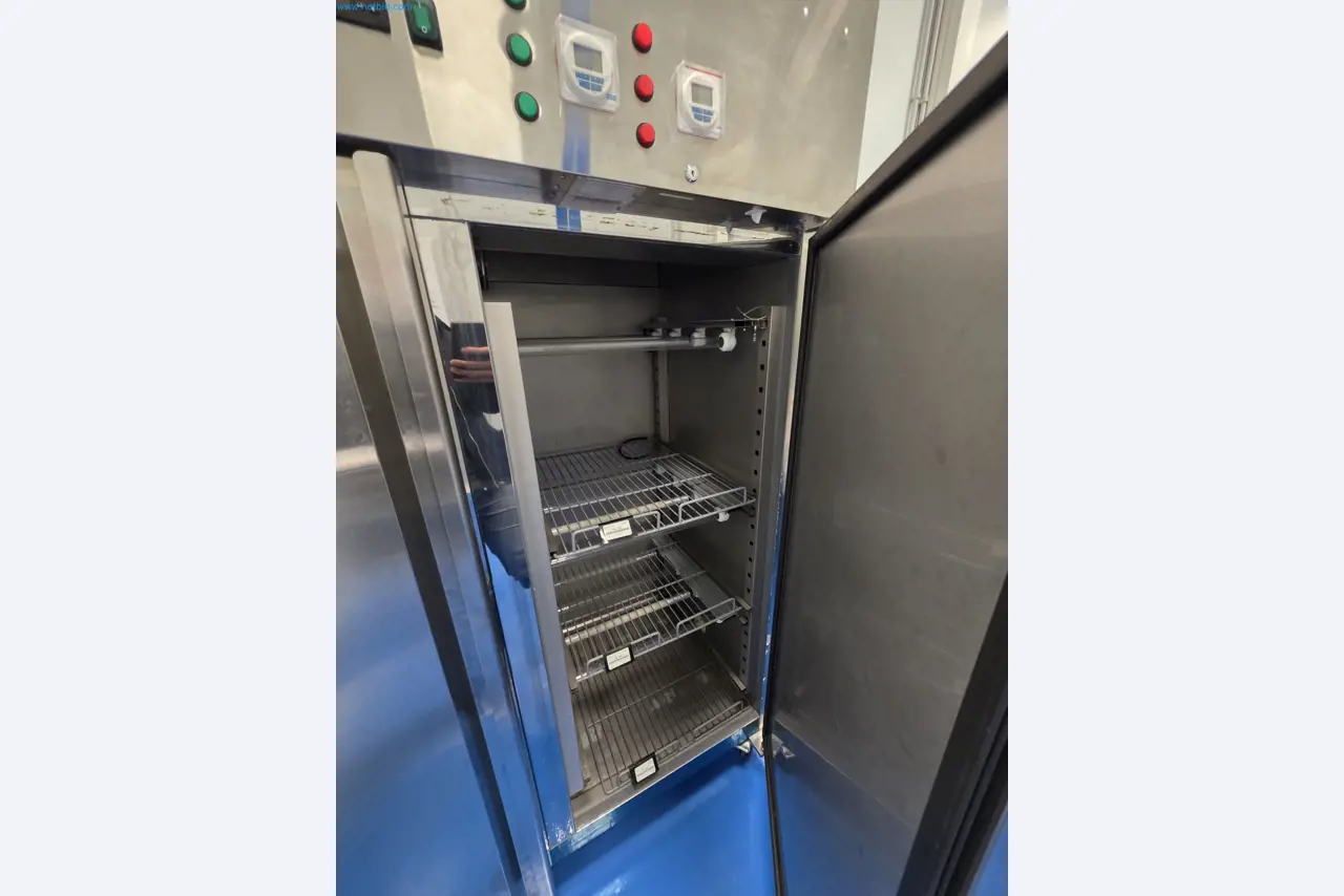 Máquinas y equipos de laboratorio de una empresa para el cultivo de cannabis medicinal-2