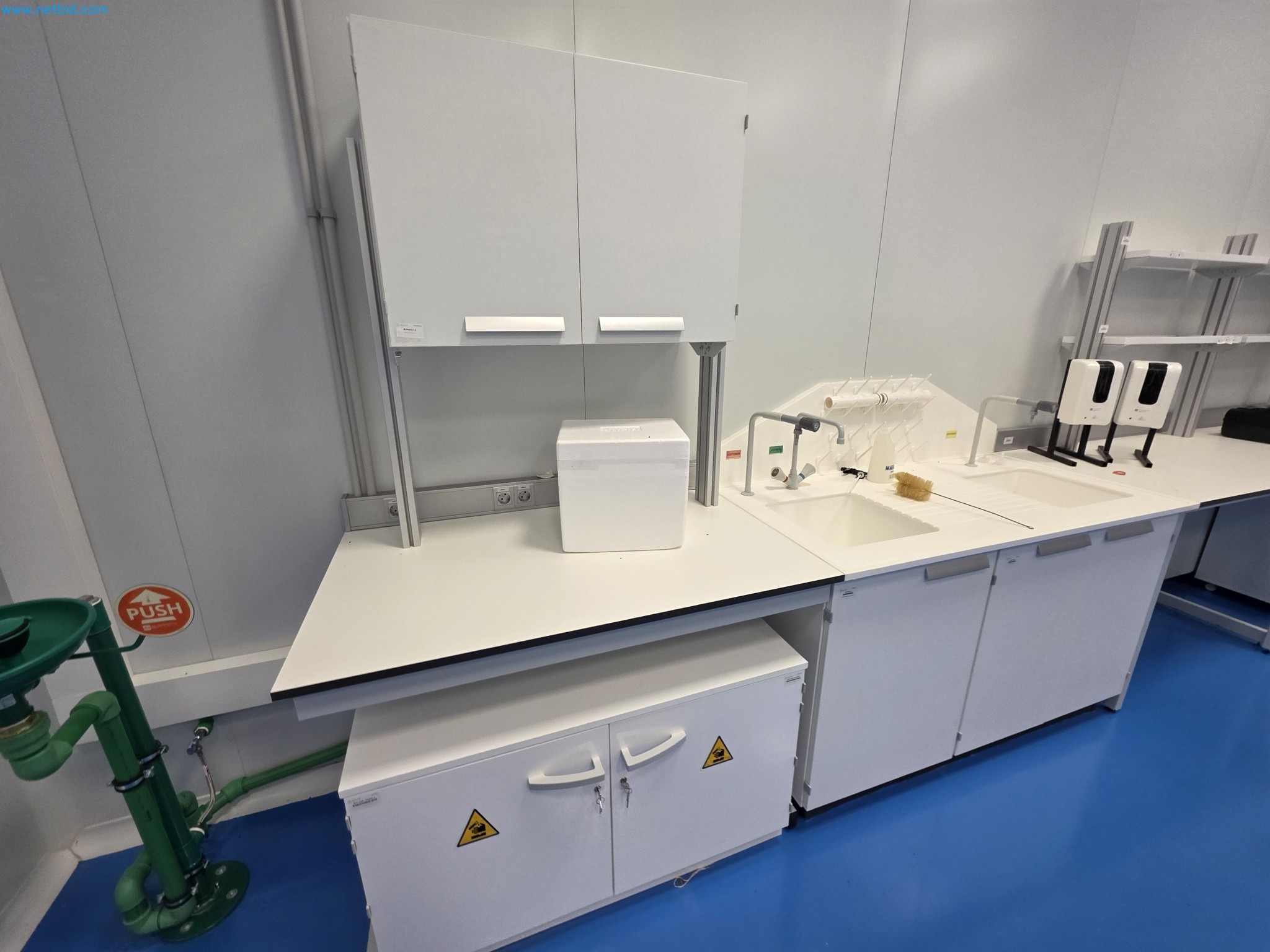 Máquinas y equipos de laboratorio de una empresa para el cultivo de cannabis medicinal-2