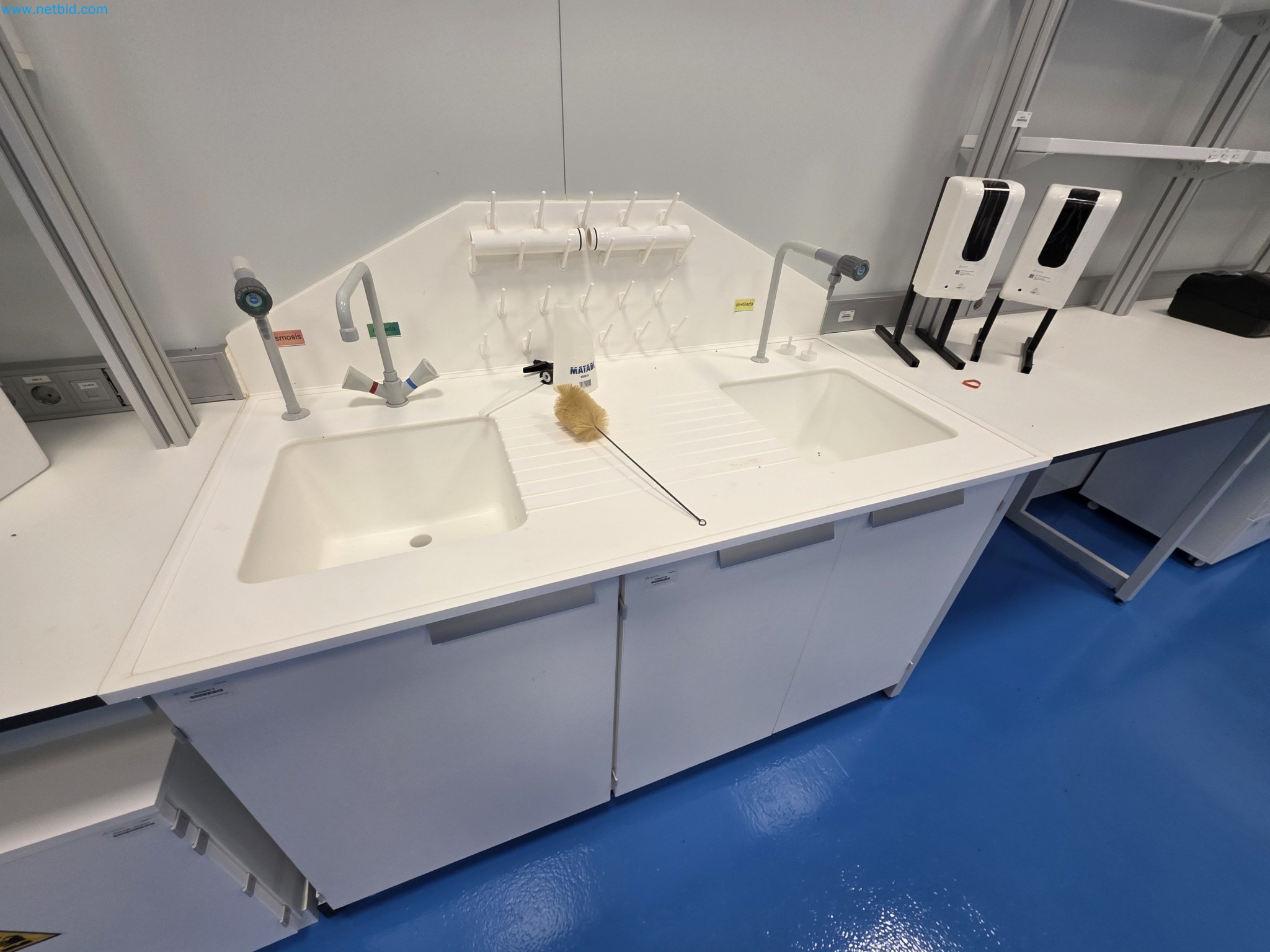 Máquinas y equipos de laboratorio de una empresa para el cultivo de cannabis medicinal-3