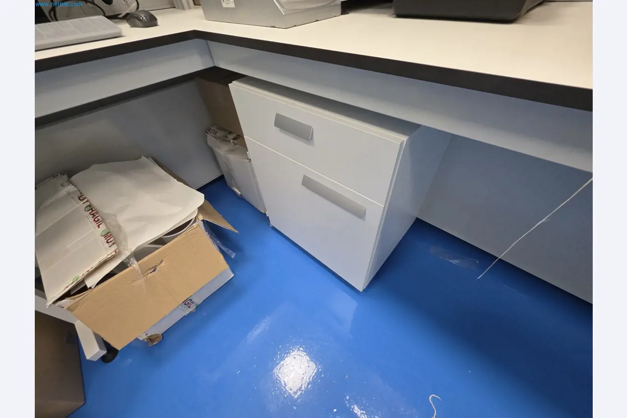 Máquinas y equipos de laboratorio de una empresa para el cultivo de cannabis medicinal-8