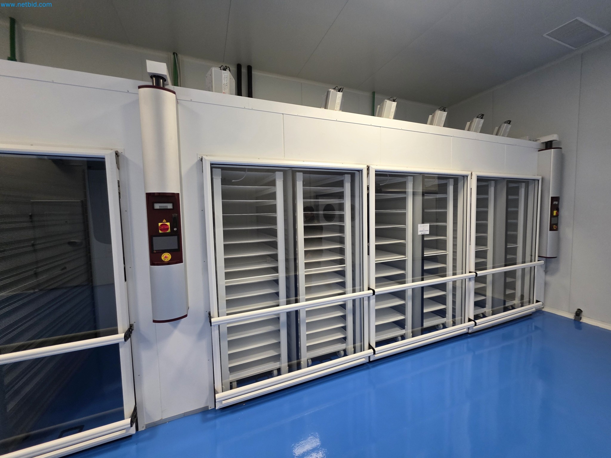 Máquinas y equipos de laboratorio de una empresa para el cultivo de cannabis medicinal-9