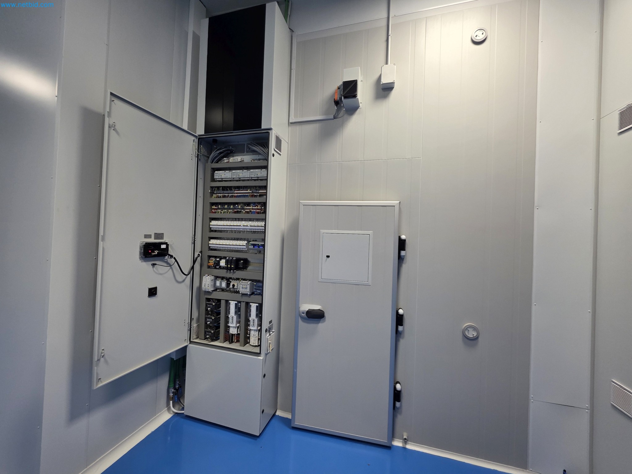 Maschinen und Laborausstattung eines Unternehmens für den Anbau von medizinischem Cannabis-2