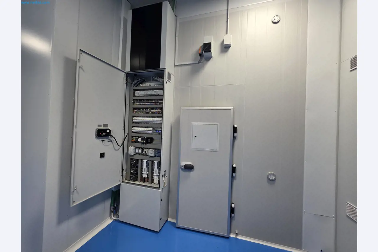 Maschinen und Laborausstattung eines Unternehmens für den Anbau von medizinischem Cannabis-2