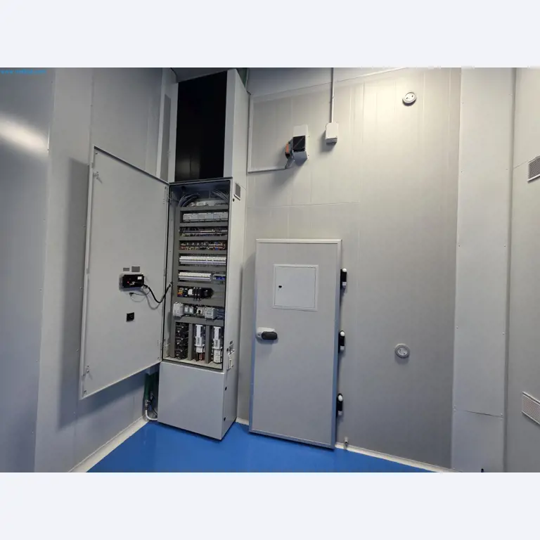 Maschinen und Laborausstattung eines Unternehmens für den Anbau von medizinischem Cannabis-2