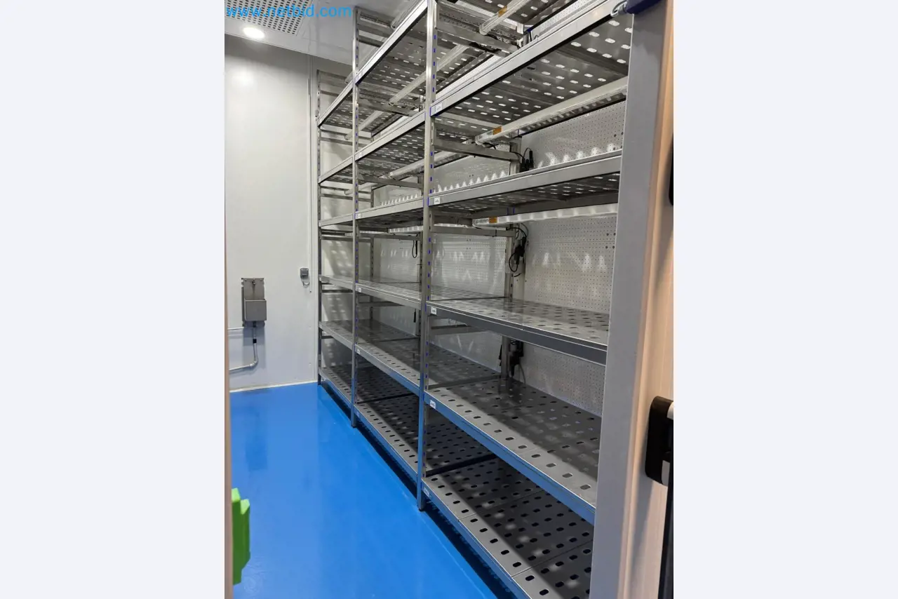 Maschinen und Laborausstattung eines Unternehmens für den Anbau von medizinischem Cannabis-3