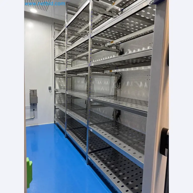 Maschinen und Laborausstattung eines Unternehmens für den Anbau von medizinischem Cannabis-3