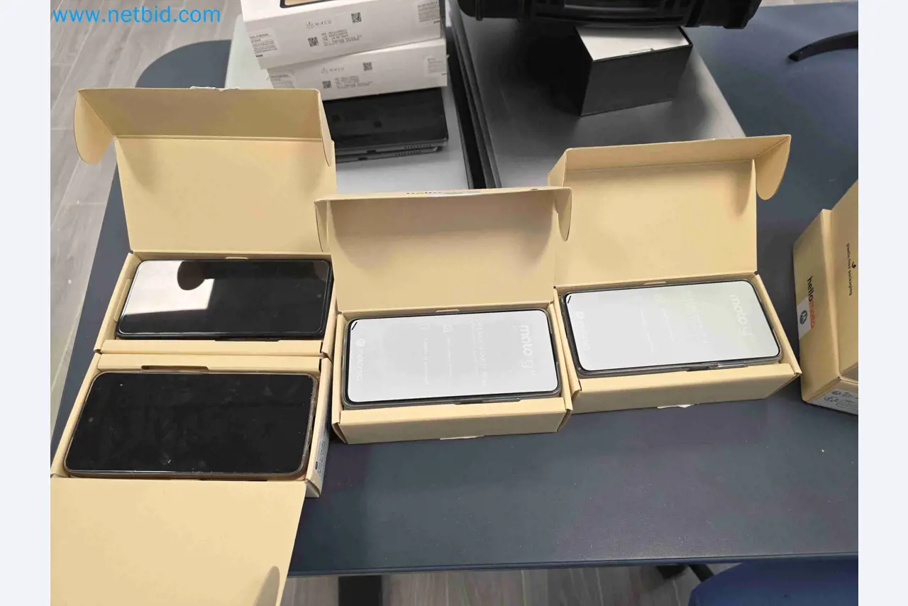 Laboratory machinery and equipment for in vitro cultivation of plants and plant species-69