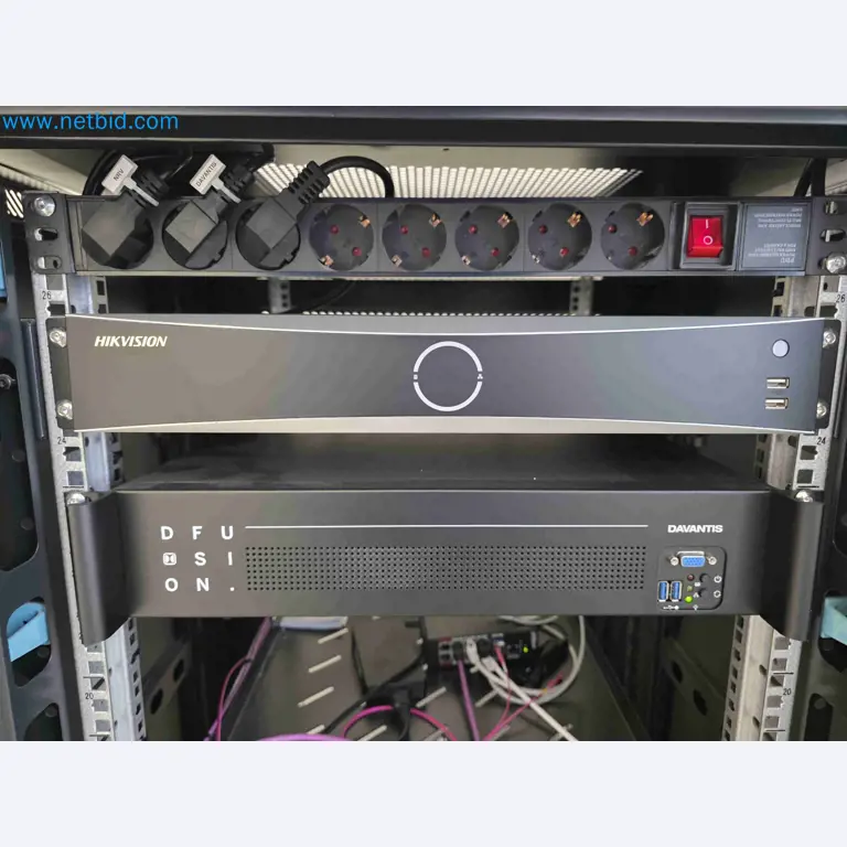 Maschinen und Laborausstattung eines Unternehmens für die In-vitro-Kultivierung von Pflanzen und Pflanzenarten-27