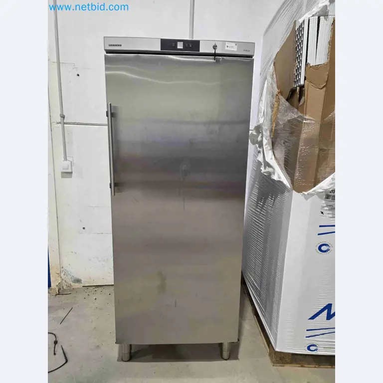 Maschinen und Laborausstattung eines Unternehmens für die In-vitro-Kultivierung von Pflanzen und Pflanzenarten-2