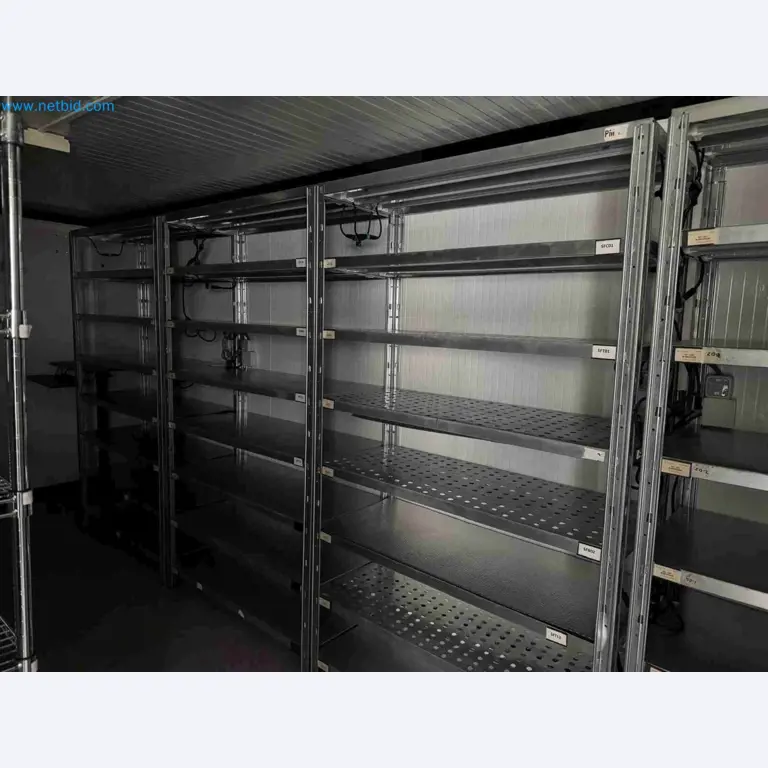 Laboratory machinery and equipment for in vitro cultivation of plants and plant species-4