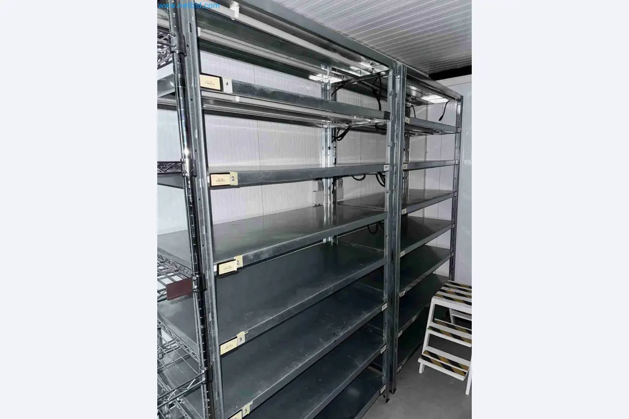 Laboratory machinery and equipment for in vitro cultivation of plants and plant species-5