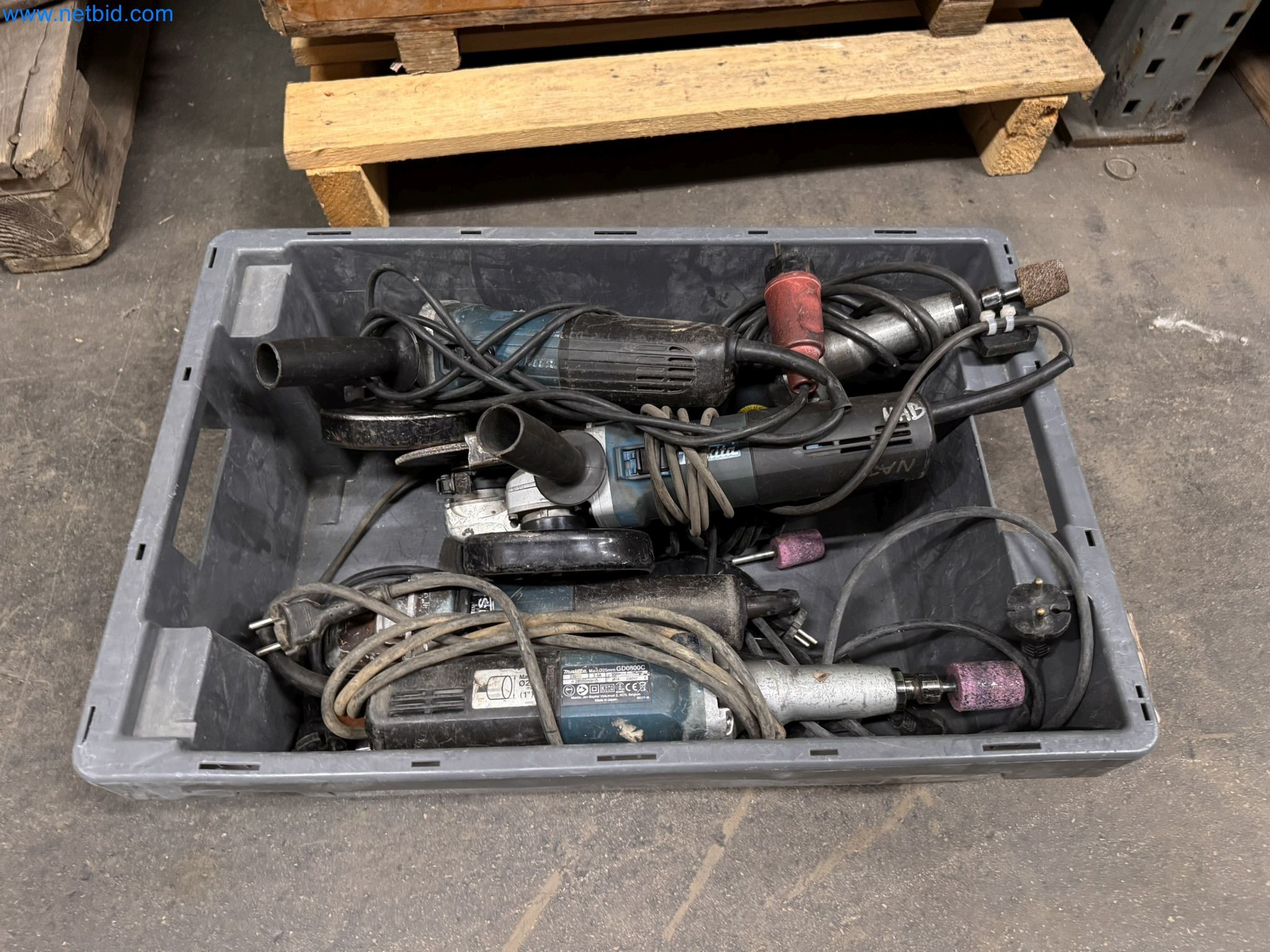 Equipment, material stocks and operating equipment of a plant construction company-24