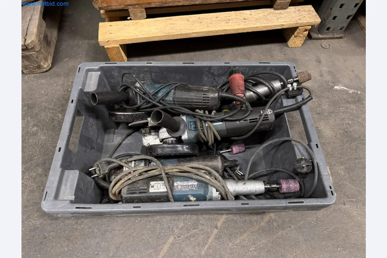 Equipment, material stocks and operating equipment of a plant construction company-24