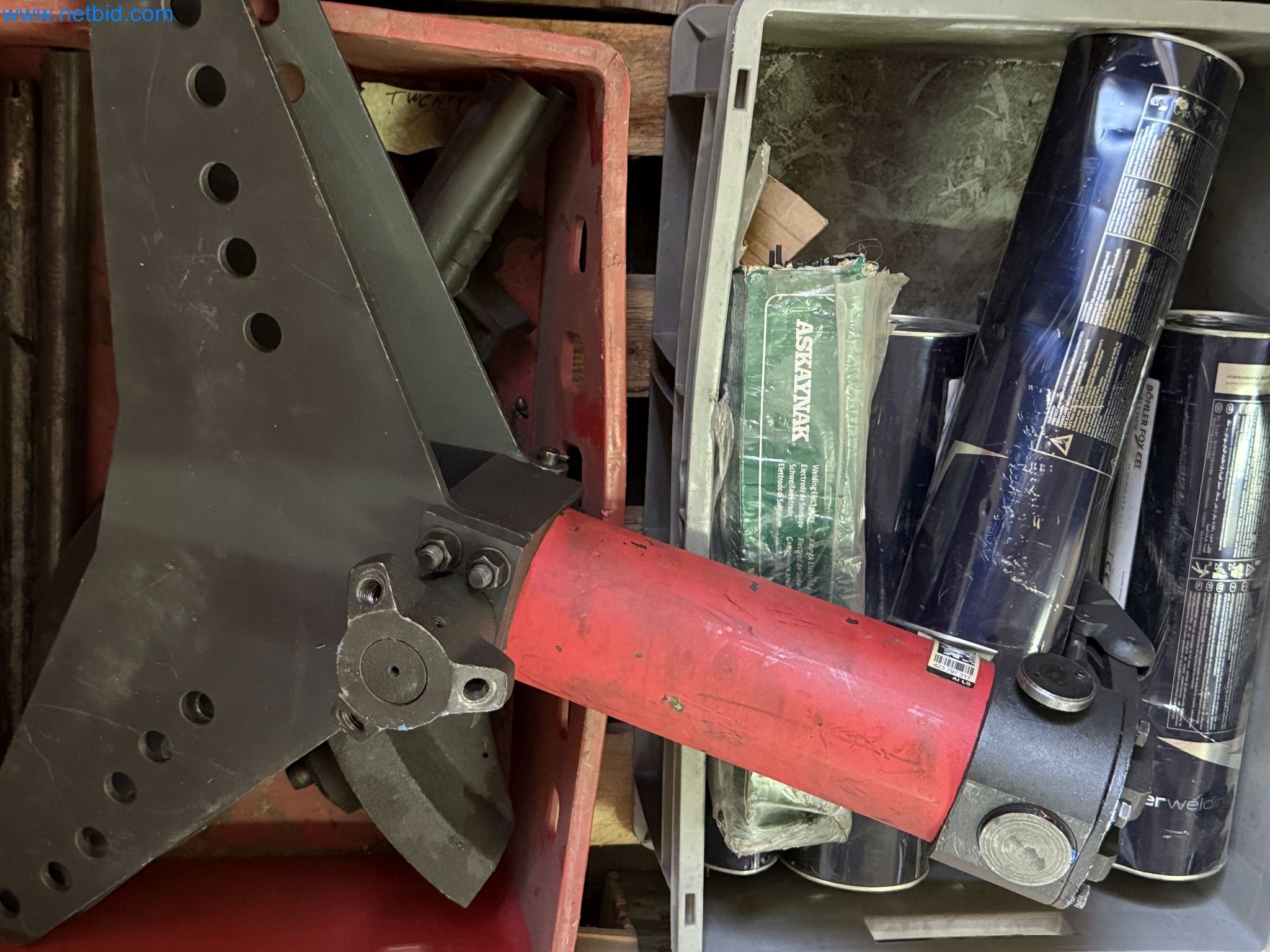 Equipment, material stocks and operating equipment of a plant construction company-3