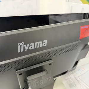 3 Monitors LG 32MP58HQ-P