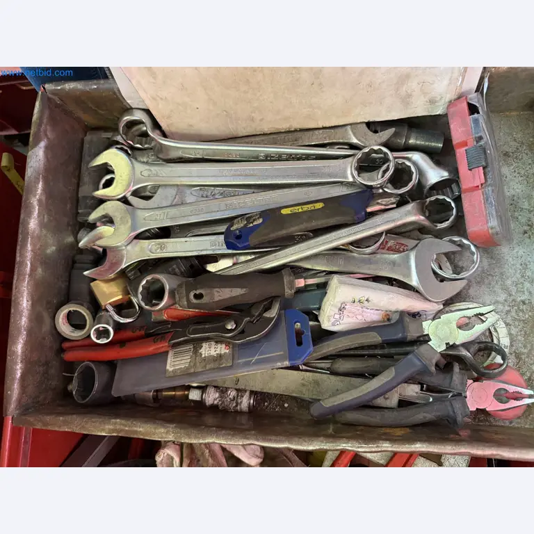 Equipment, material stocks and operating equipment of a plant construction company-16