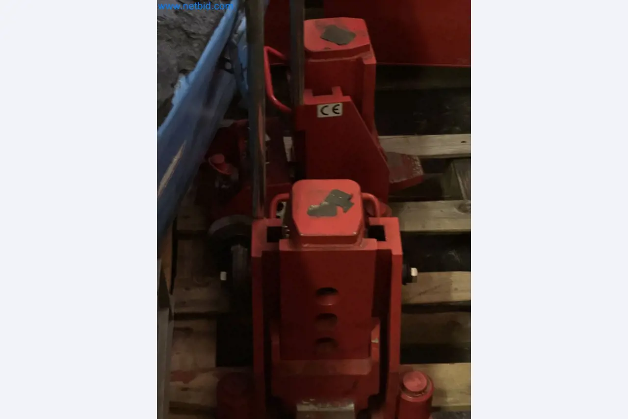 Equipment, material stocks and operating equipment of a plant construction company-4